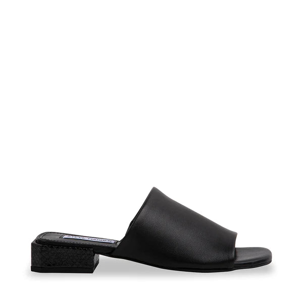 ANDERS LEATHER SANDAL BY MADDEN